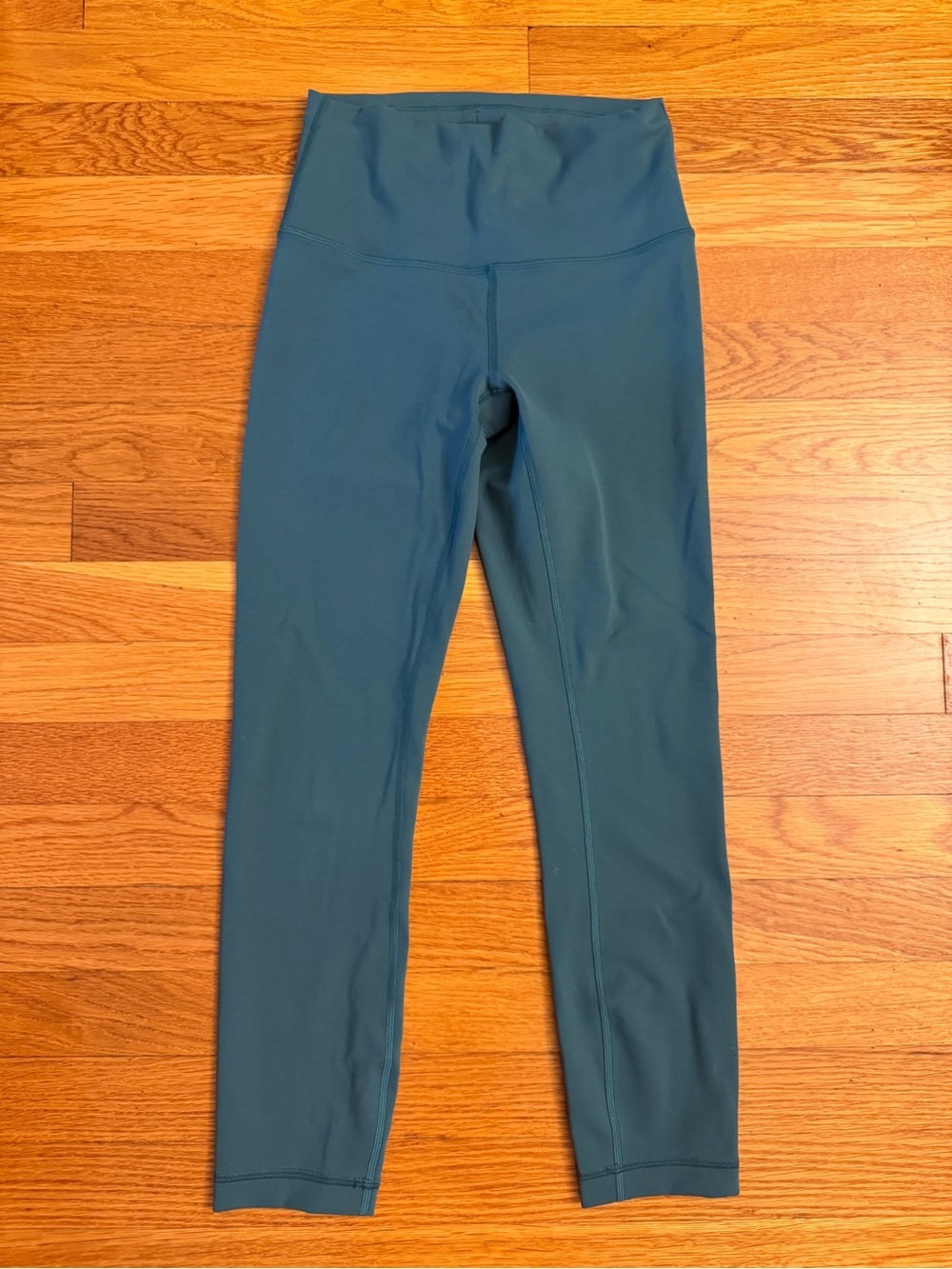 Lululemon Wunder Train High-Rise Crop 23" Medium Forest(?) Green - Size 4